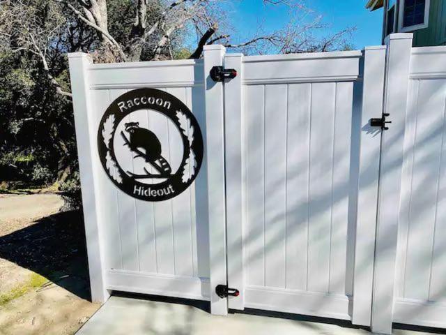 Raccoon Hideout Hot Tub Bbq Arcade Darts Βίλα Oakhurst Εξωτερικό φωτογραφία